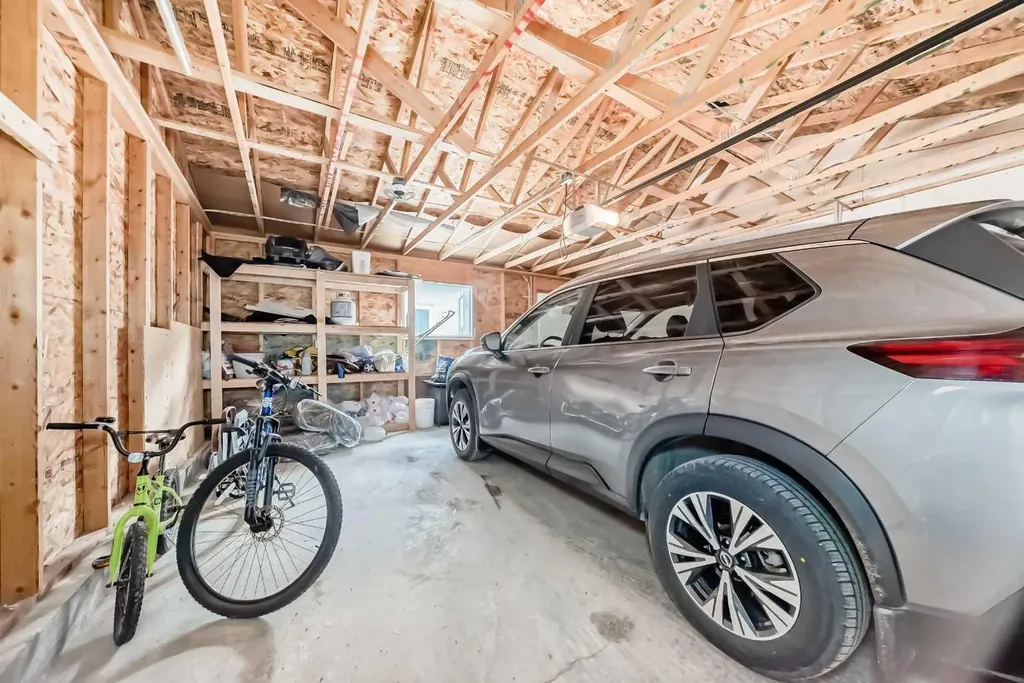 140 Howse Avenue NE Calgary AB T3P 0W1