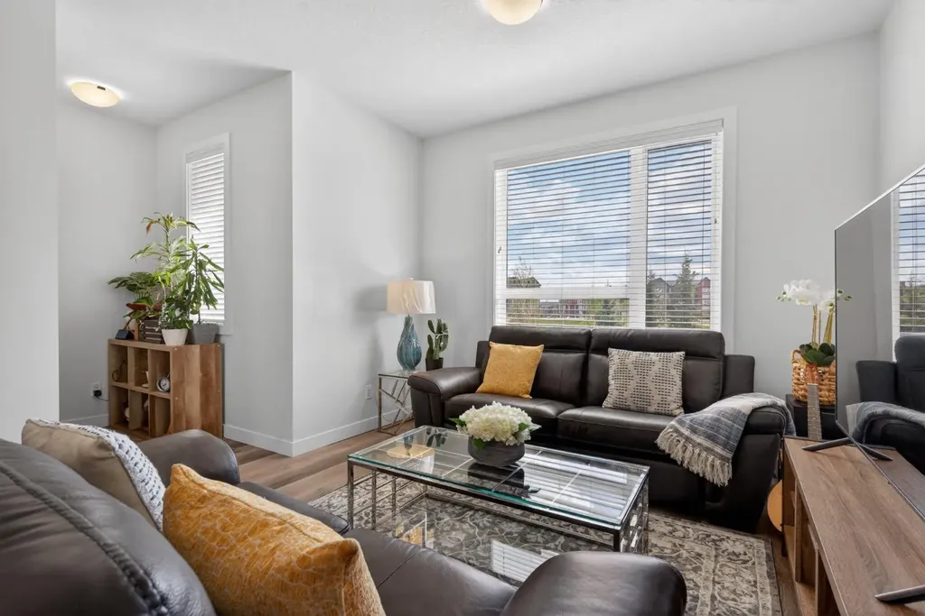 86 Evanscrest Manor NW Calgary AB T3P 1R3