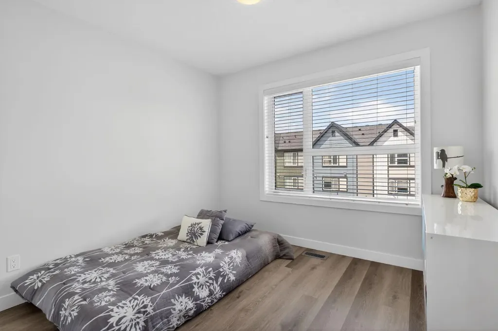86 Evanscrest Manor NW Calgary AB T3P 1R3