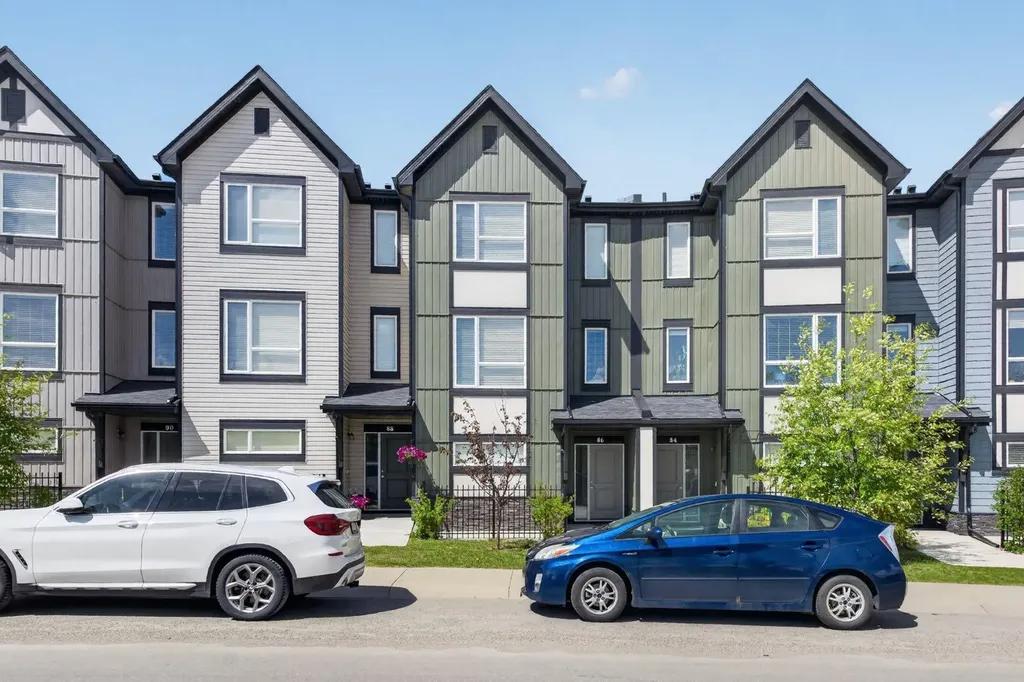 86 Evanscrest Manor NW Calgary AB T3P 1R3