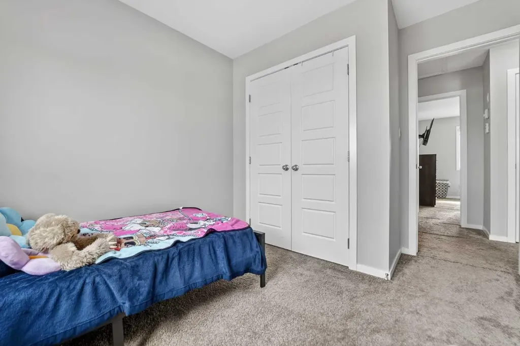 2812 47 Street S Lethbridge AB T1K 8J7