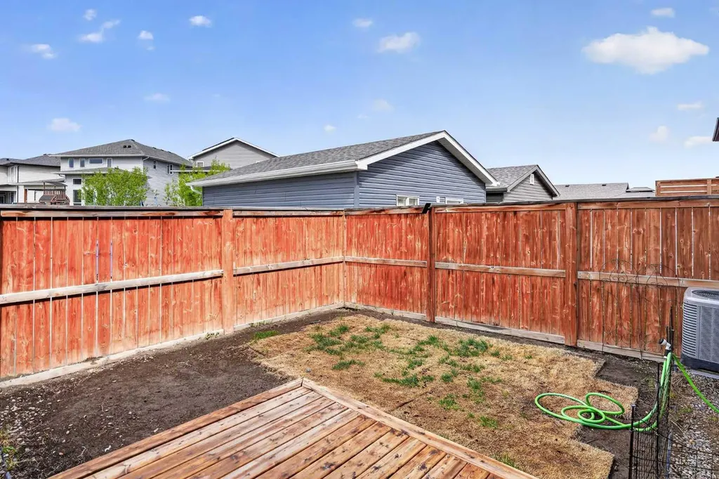 2812 47 Street S Lethbridge AB T1K 8J7