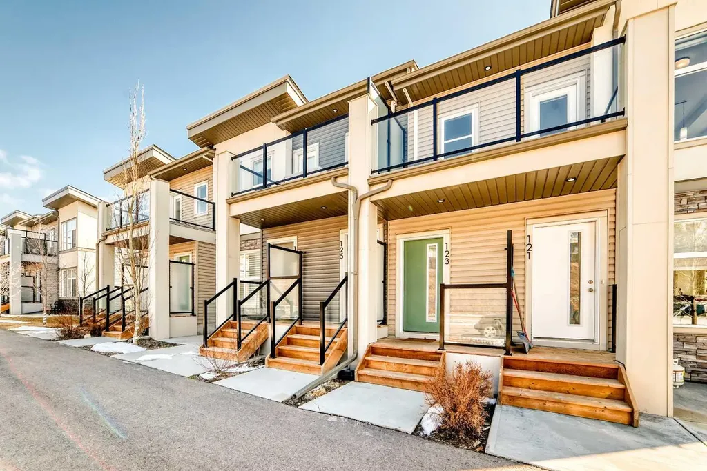 123 Spring Creek Common SW Calgary AB T3H 6E2