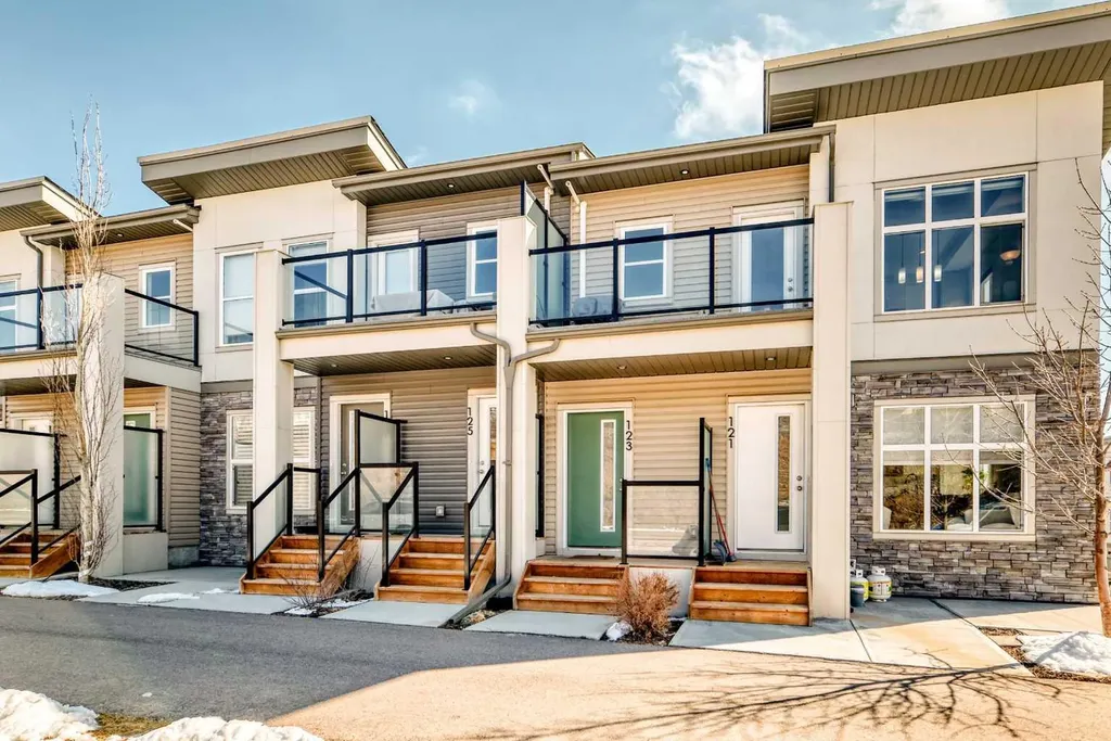 123 Spring Creek Common SW Calgary AB T3H 6E2