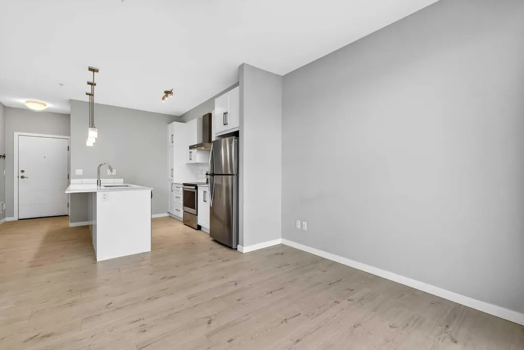 122 Mahogany Centre SE Calgary AB T3M 2Y1