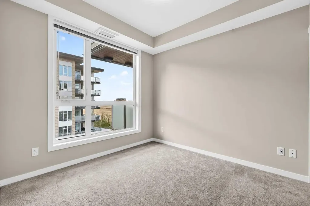 122 Mahogany Centre SE Calgary AB T3M 2Y1