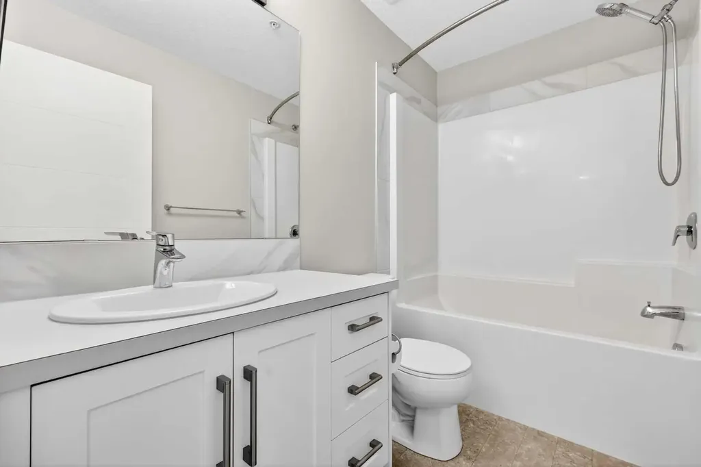 122 Mahogany Centre SE Calgary AB T3M 2Y1