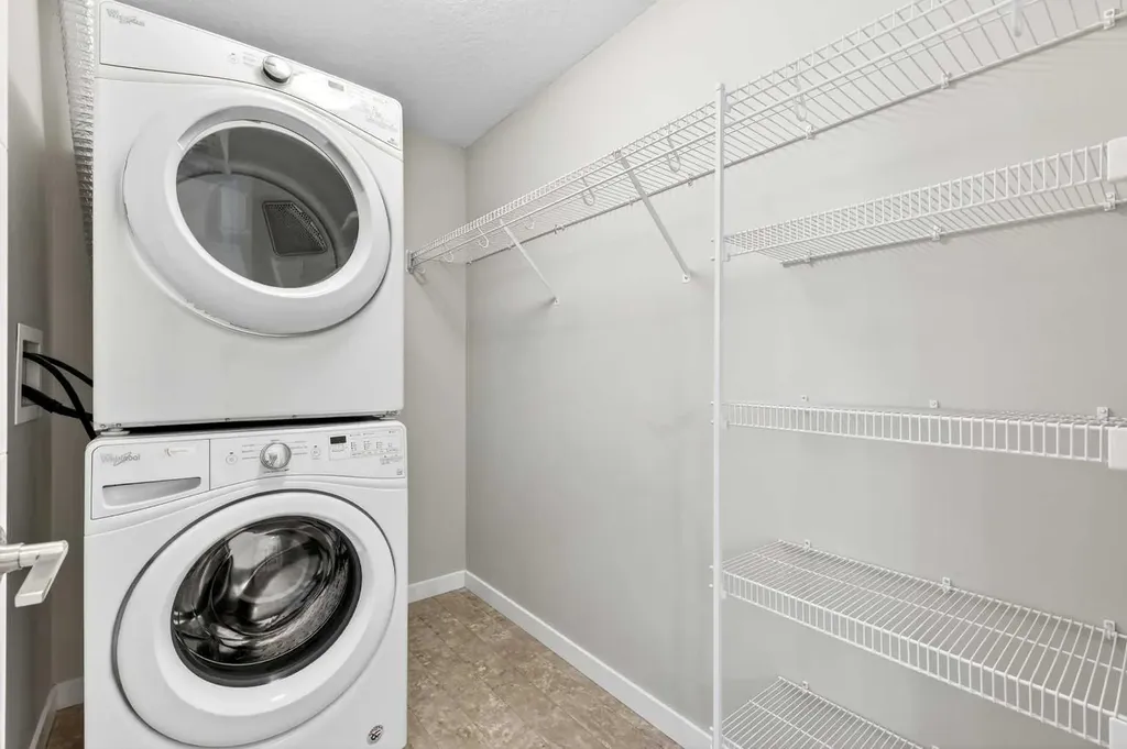122 Mahogany Centre SE Calgary AB T3M 2Y1