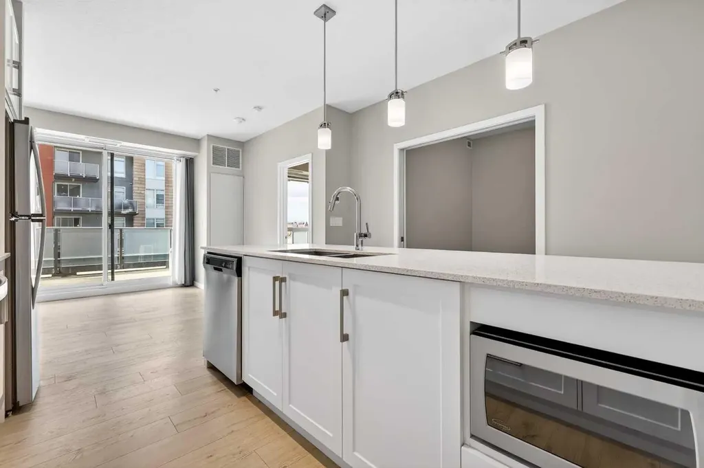 122 Mahogany Centre SE Calgary AB T3M 2Y1