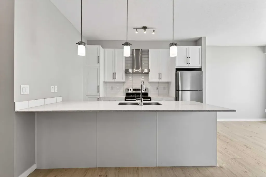 122 Mahogany Centre SE Calgary AB T3M 2Y1