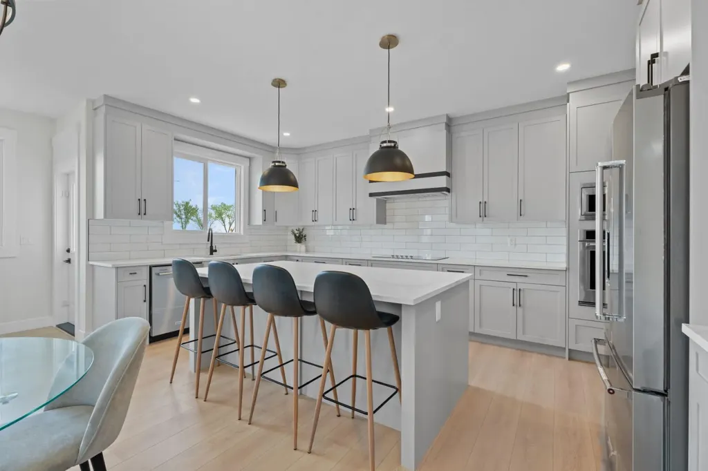 26 Cimarron Estates Gate Okotoks AB T1S 0M9