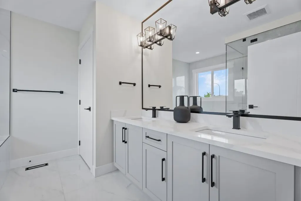 26 Cimarron Estates Gate Okotoks AB T1S 0M9