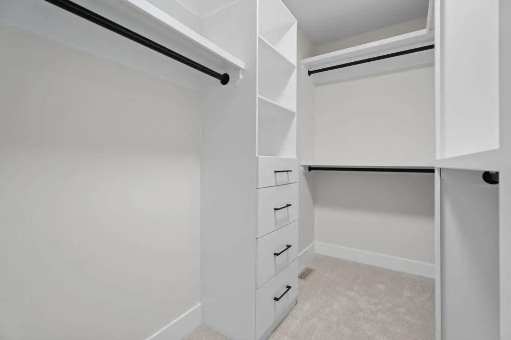 26 Cimarron Estates Gate Okotoks AB T1S 0M9