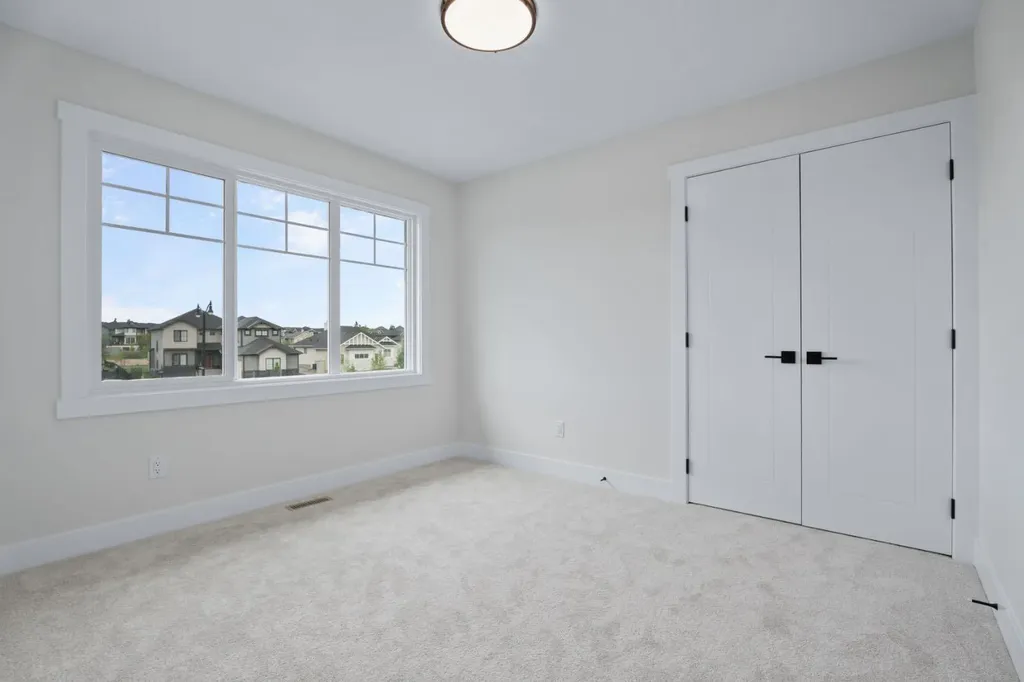 26 Cimarron Estates Gate Okotoks AB T1S 0M9