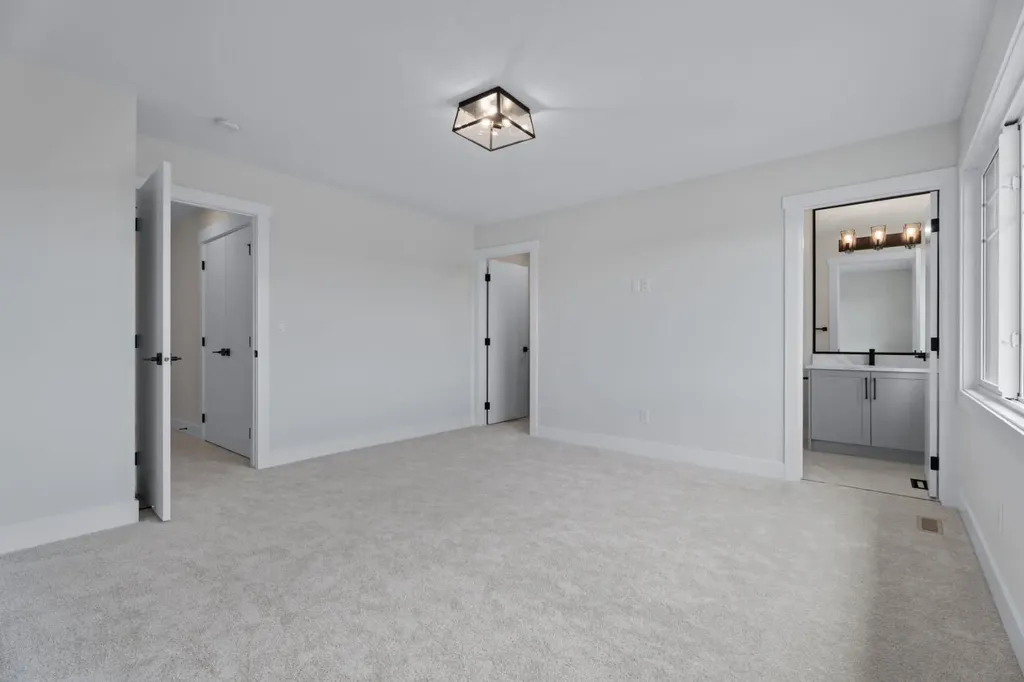 26 Cimarron Estates Gate Okotoks AB T1S 0M9