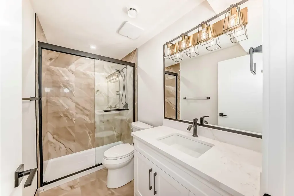 152 Capri Avenue NW Calgary AB T2L 0H5