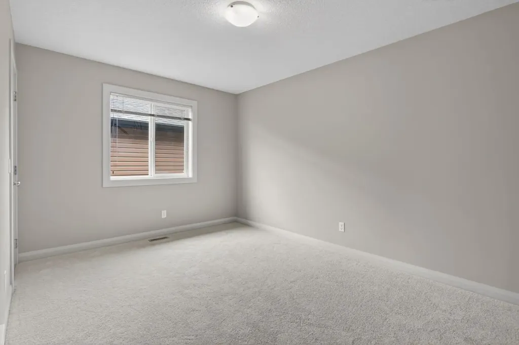 94 Evansdale Common NW Calgary AB T3P 0E6