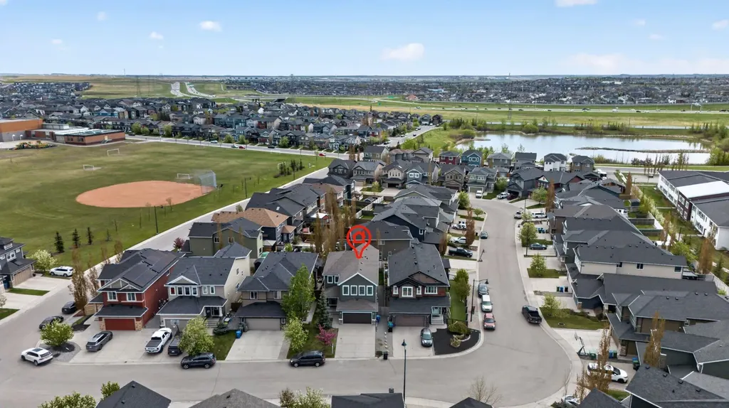 94 Evansdale Common NW Calgary AB T3P 0E6
