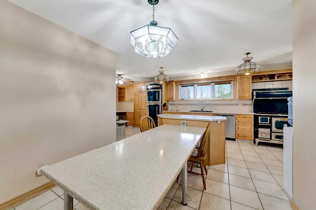106 1 Street W Waseca SK S0M 3A0