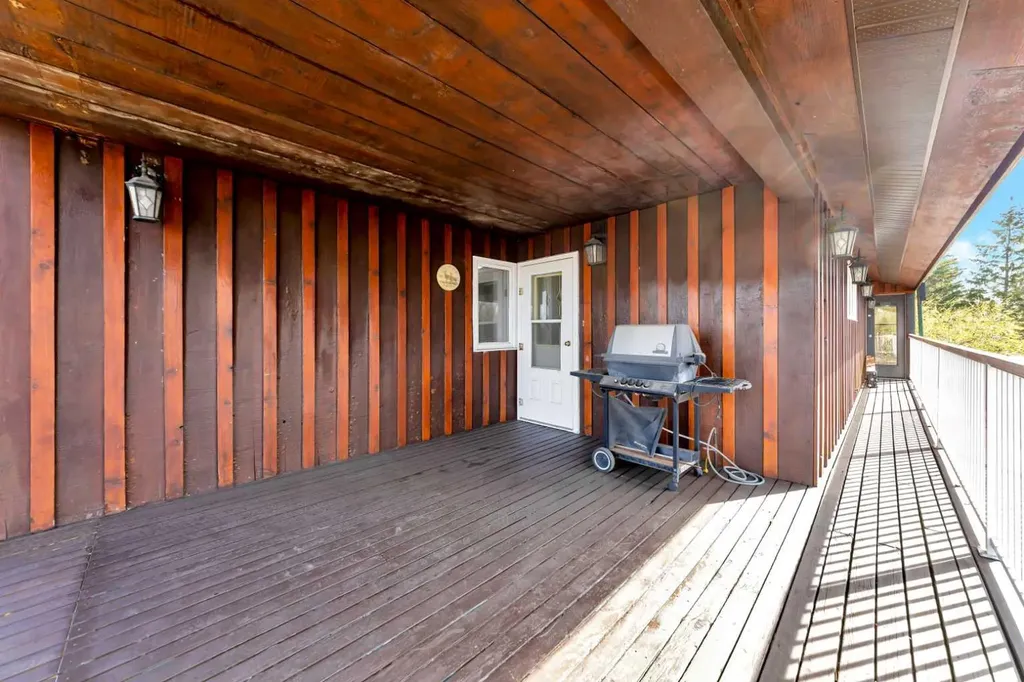 106 1 Street W Waseca SK S0M 3A0
