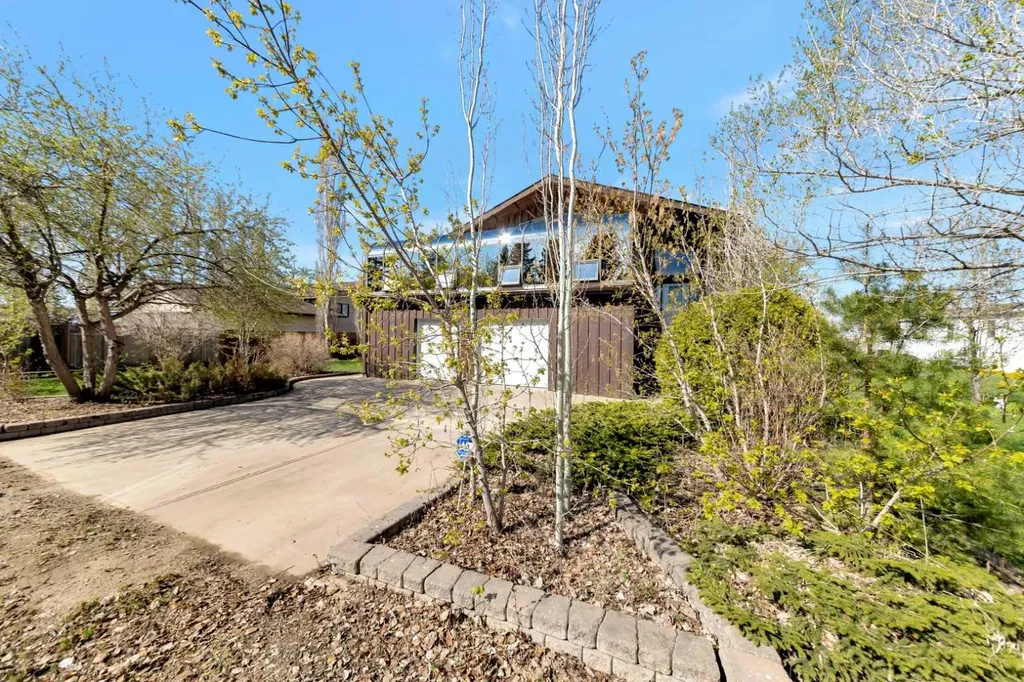 106 1 Street W Waseca SK S0M 3A0