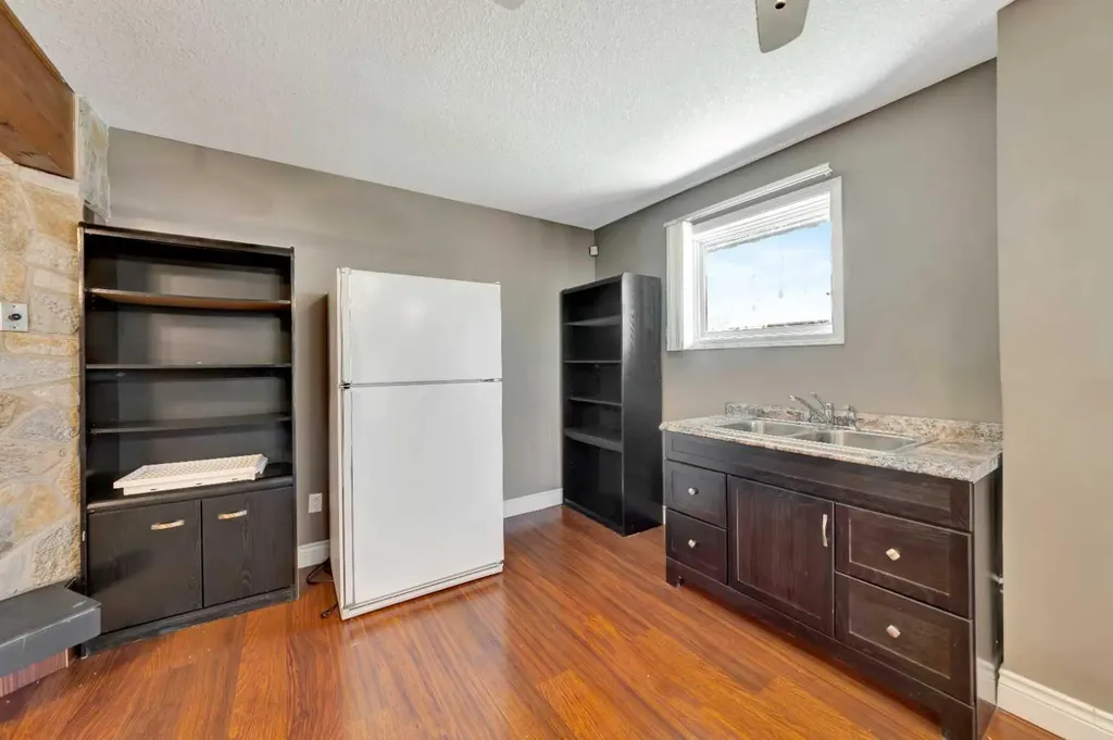 106 1 Street W Waseca SK S0M 3A0