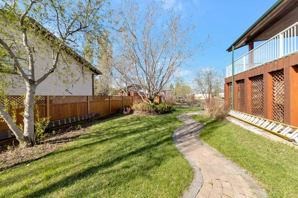 106 1 Street W Waseca SK S0M 3A0
