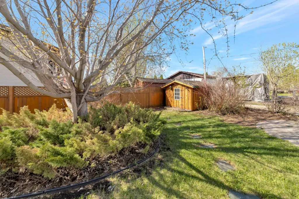 106 1 Street W Waseca SK S0M 3A0