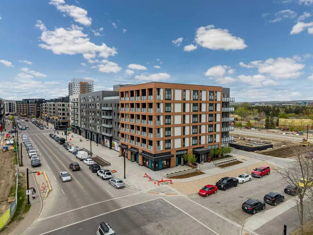 3107 Warren Street NW Calgary AB T3B6N7
