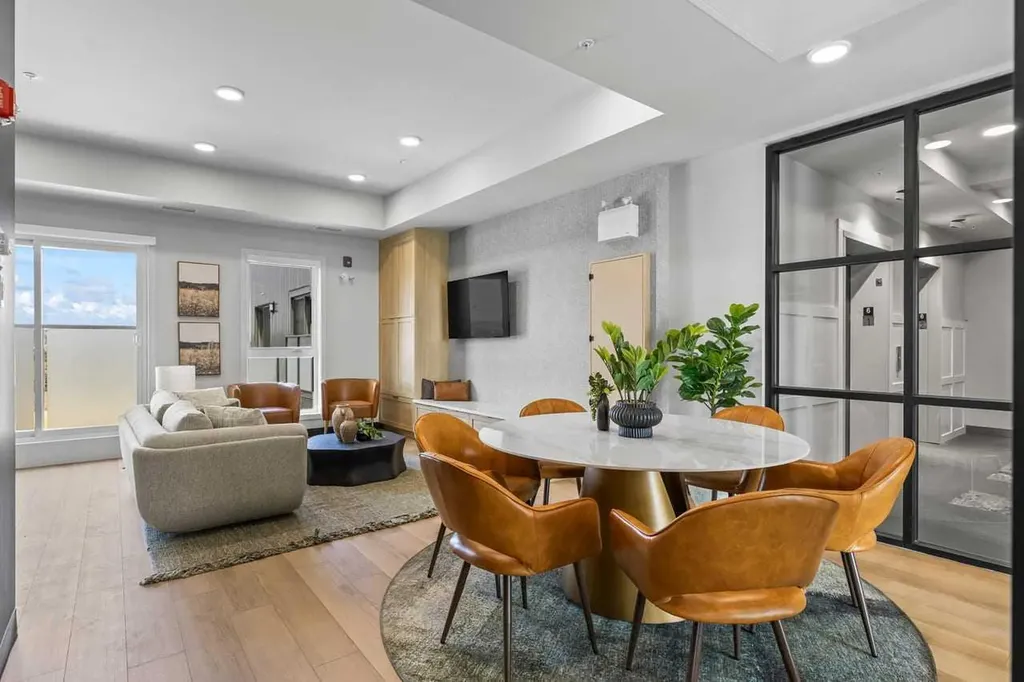 3107 Warren Street NW Calgary AB T3B6N7