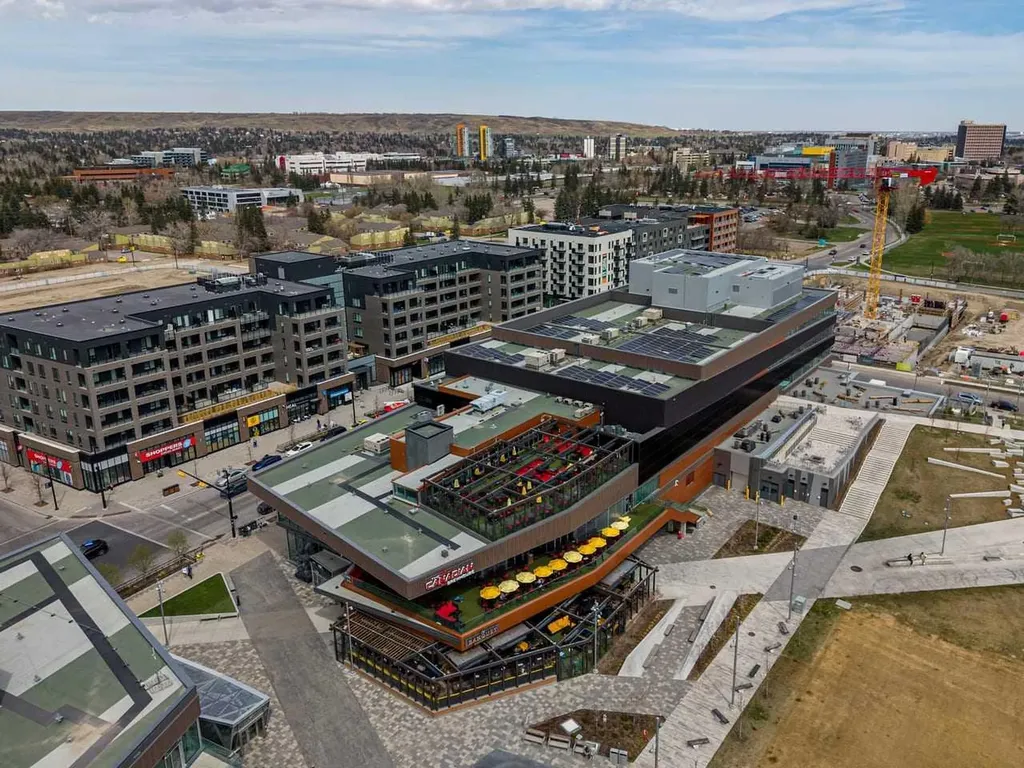3107 Warren Street NW Calgary AB T3B6N7