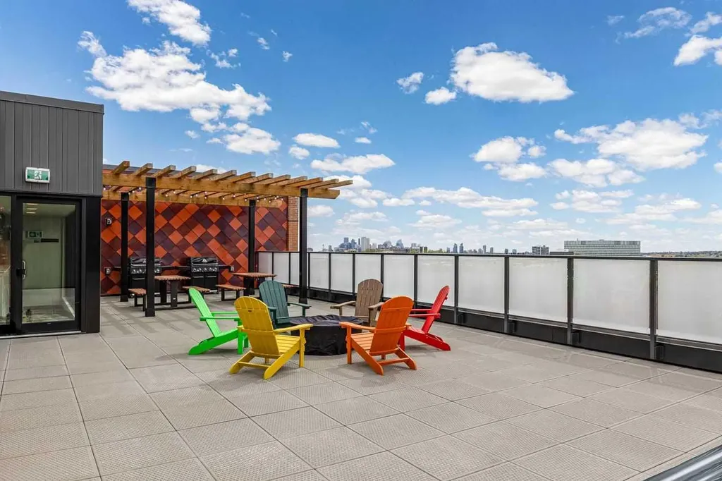 3107 Warren Street NW Calgary AB T3B6N7