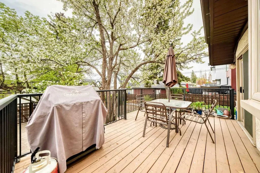 2518 21 Street SW Calgary AB T2T 5A8