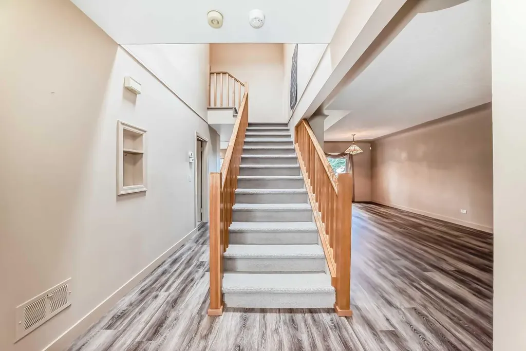 2518 21 Street SW Calgary AB T2T 5A8