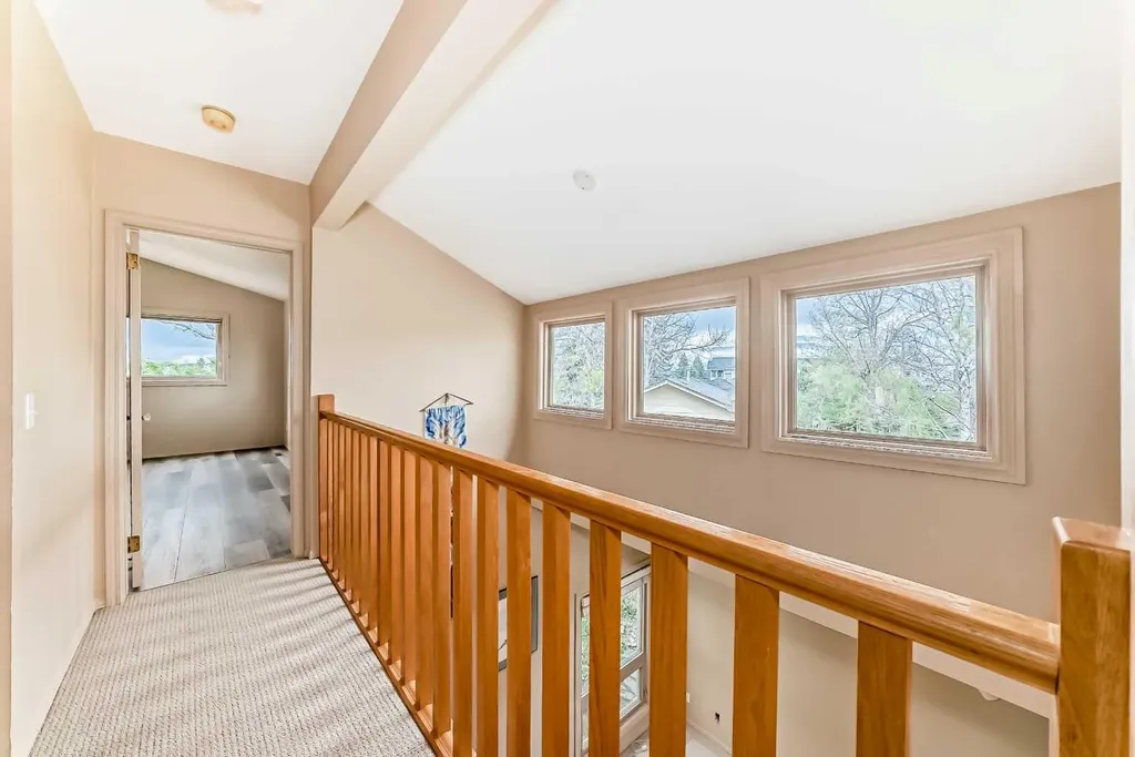 2518 21 Street SW Calgary AB T2T 5A8