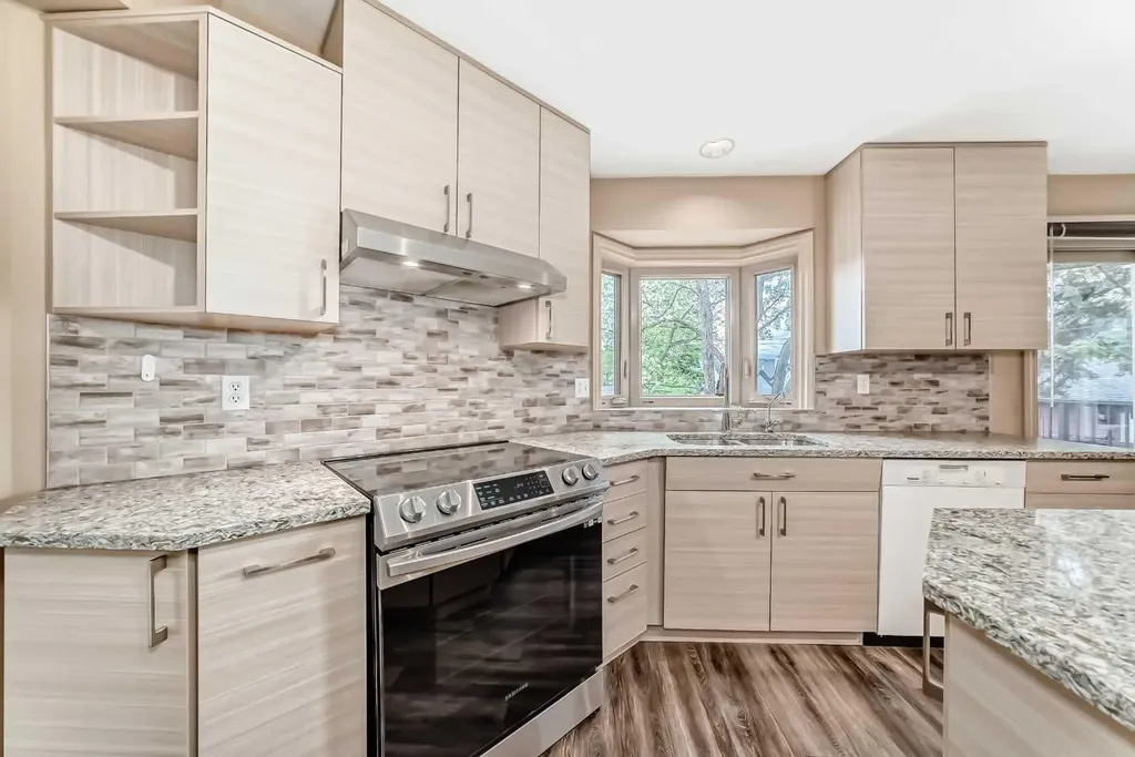 2518 21 Street SW Calgary AB T2T 5A8