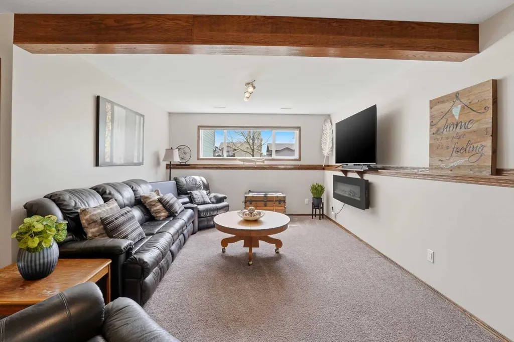 4840 Westbrooke Road Blackfalds AB T4M 0K7