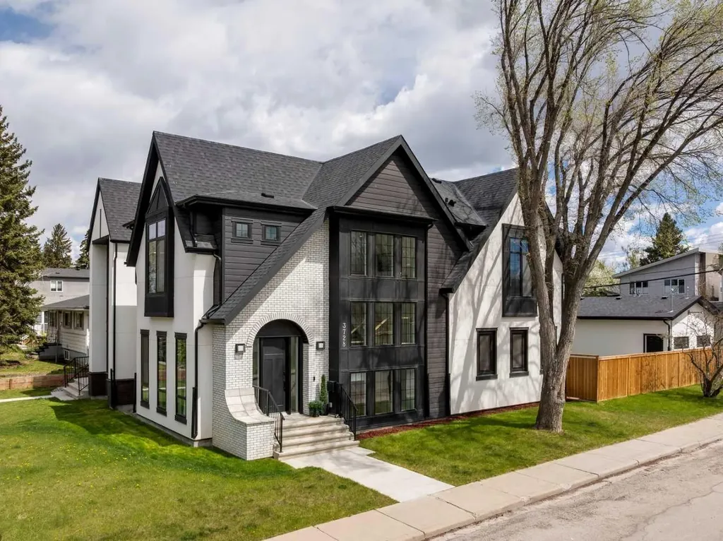 3728 5 Avenue SW Calgary AB T3C 0B8