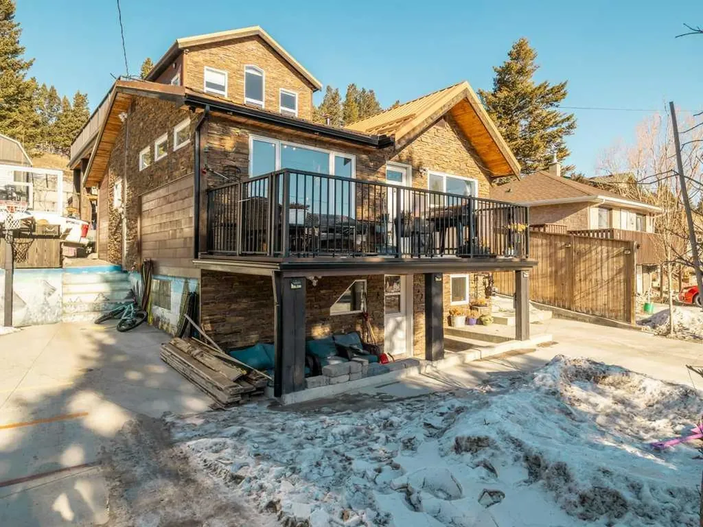 6501 22 Avenue Coleman AB T0K0M0