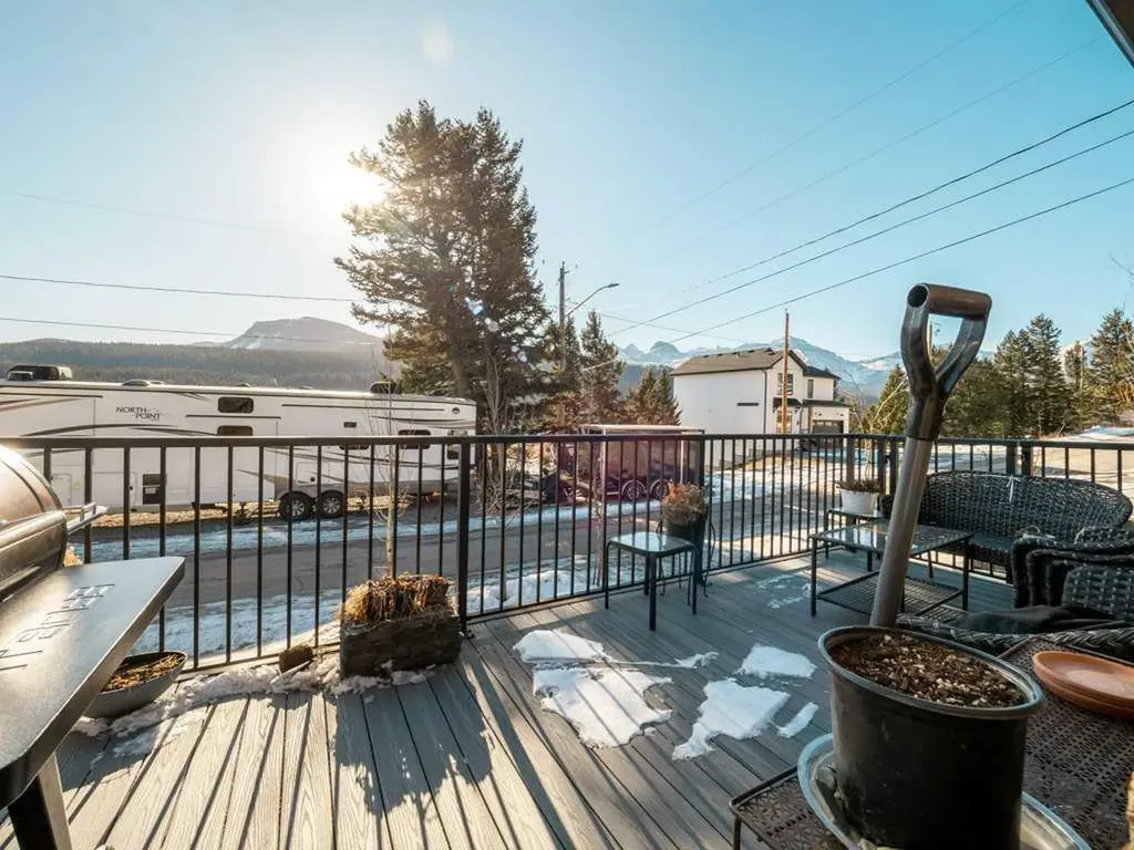 6501 22 Avenue Coleman AB T0K0M0