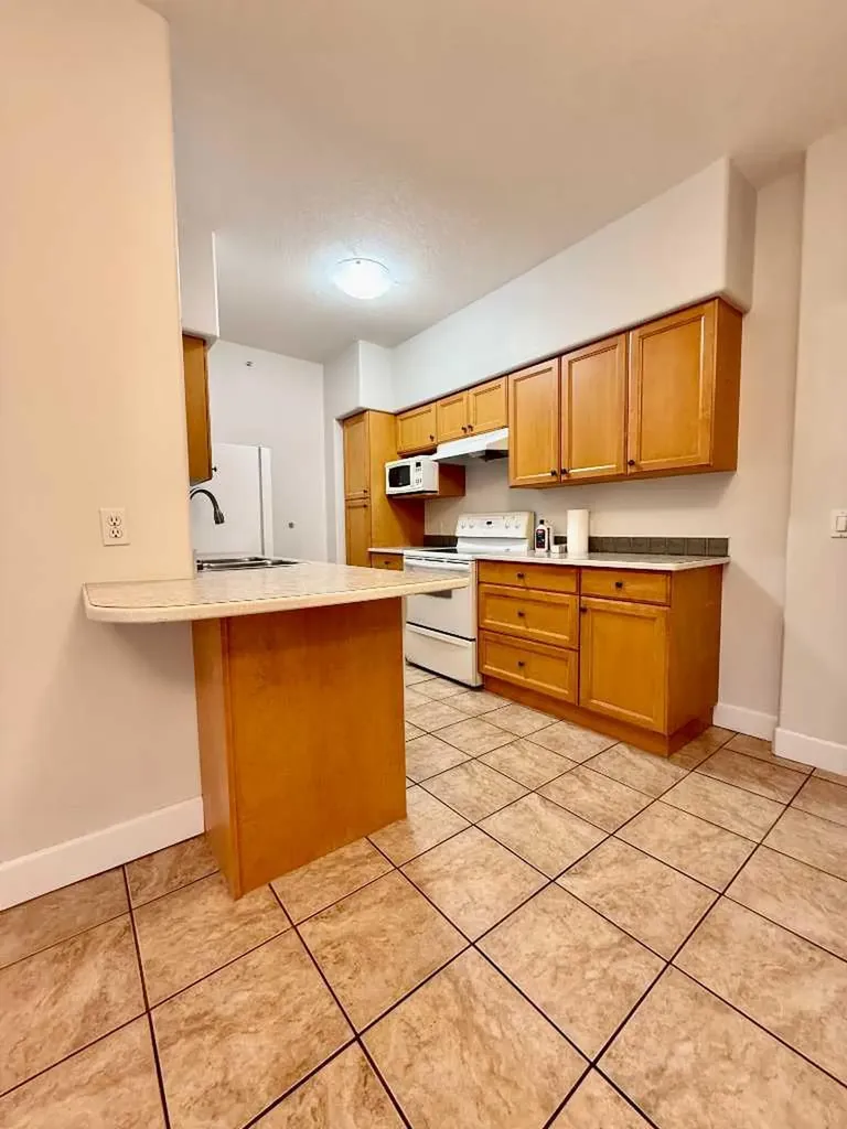 9918 Gordon Avenue Fort Mcmurray AB T9H5L1