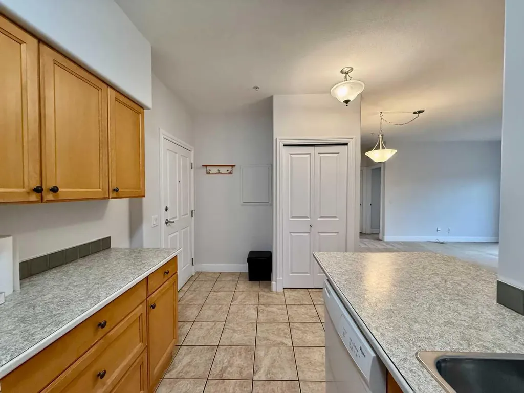 9918 Gordon Avenue Fort Mcmurray AB T9H5L1
