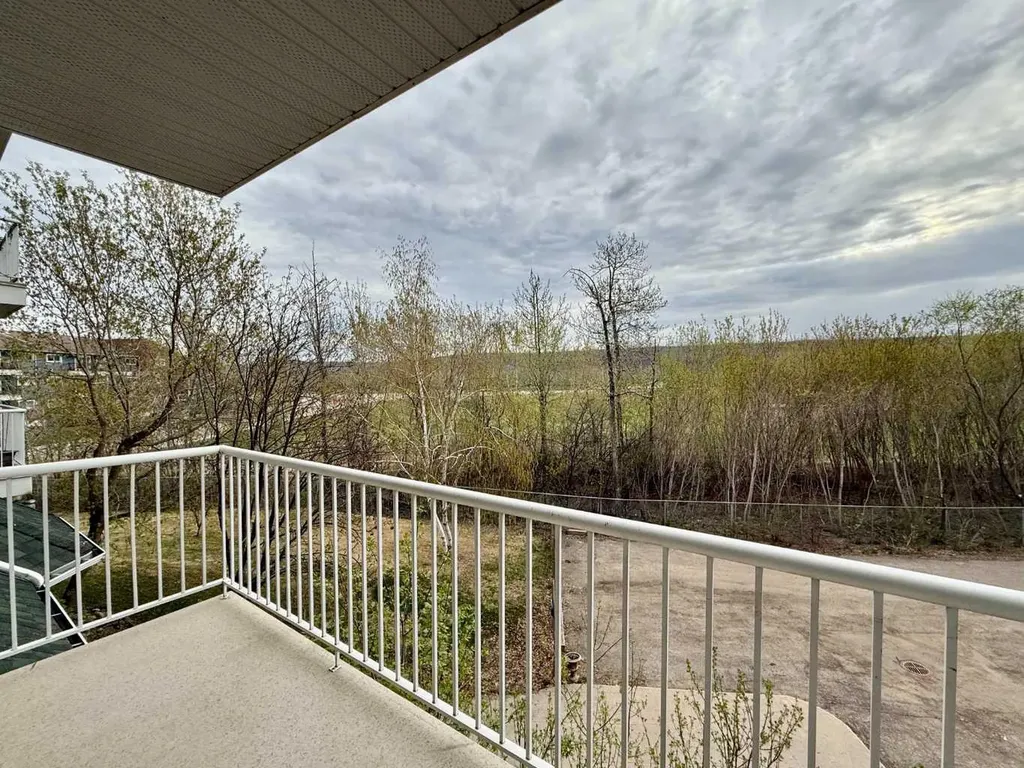 9918 Gordon Avenue Fort Mcmurray AB T9H5L1