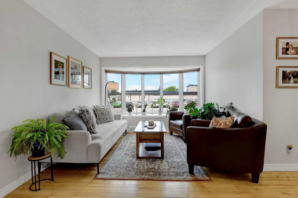 10015 89 Avenue Grande Prairie AB T8V 0E2