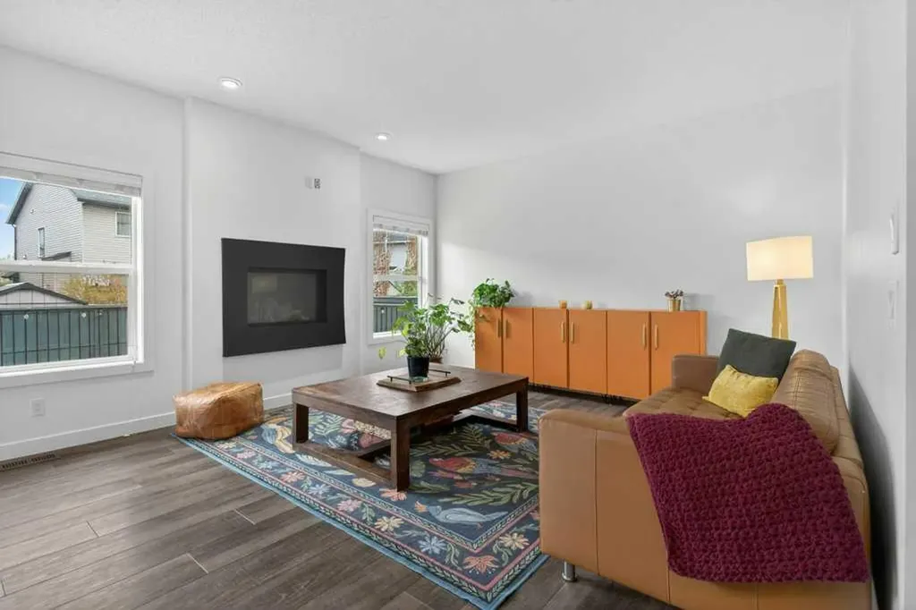 1091 Brightoncrest Green SE Calgary AB T2Z 1G8