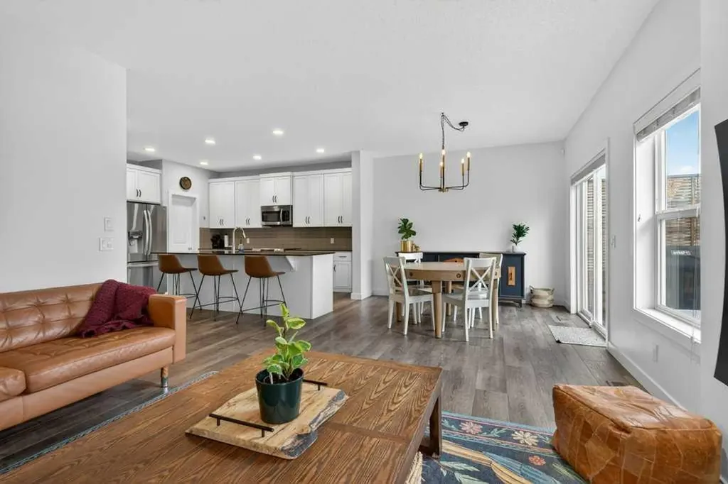 1091 Brightoncrest Green SE Calgary AB T2Z 1G8