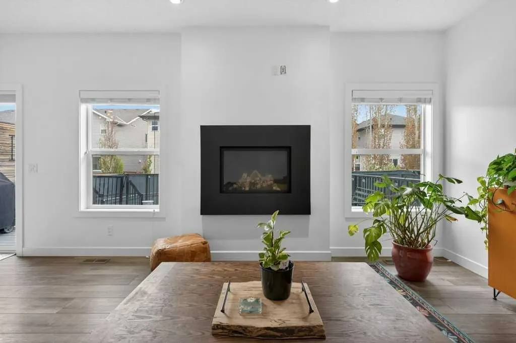 1091 Brightoncrest Green SE Calgary AB T2Z 1G8