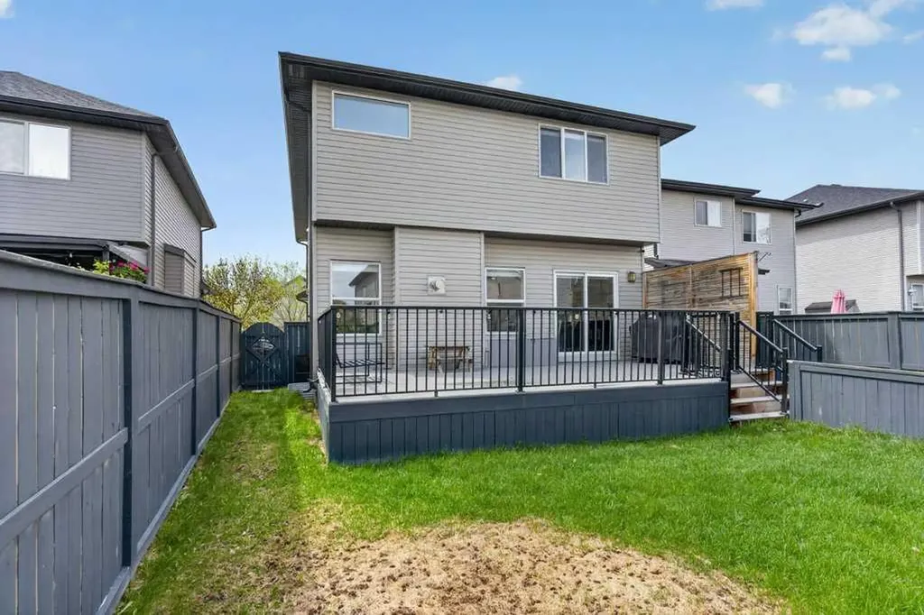 1091 Brightoncrest Green SE Calgary AB T2Z 1G8