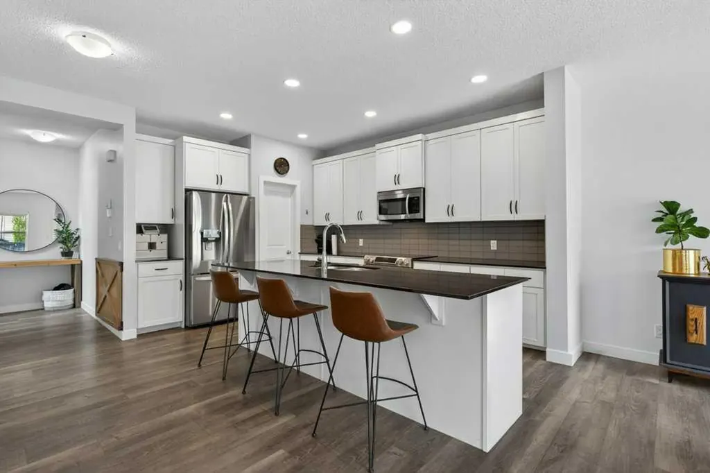 1091 Brightoncrest Green SE Calgary AB T2Z 1G8