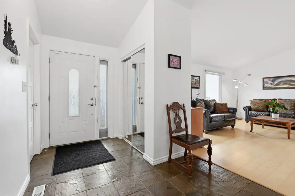 60 Anquetel Close Red Deer AB T4R 1G7